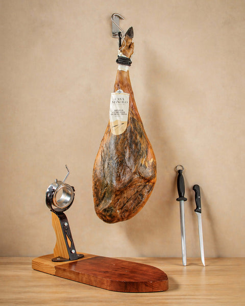 Iberico Cebo Ham Set from Casa Manolo, premium Spanish food gift set for hosting or gifting