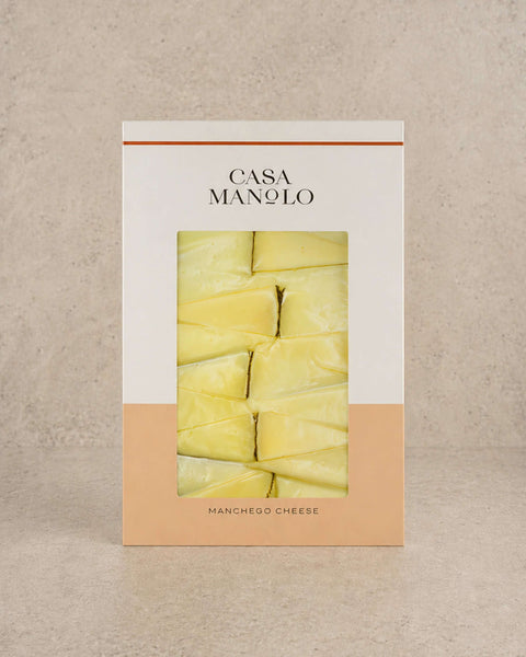 Manchego Extra-Matured Cheese Slices from Casa Manolo, aged Spanish cheese prepared for serving and gifting